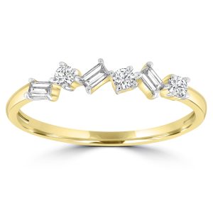 Ring with 0.18ct Diamonds in 9K Yellow Gold