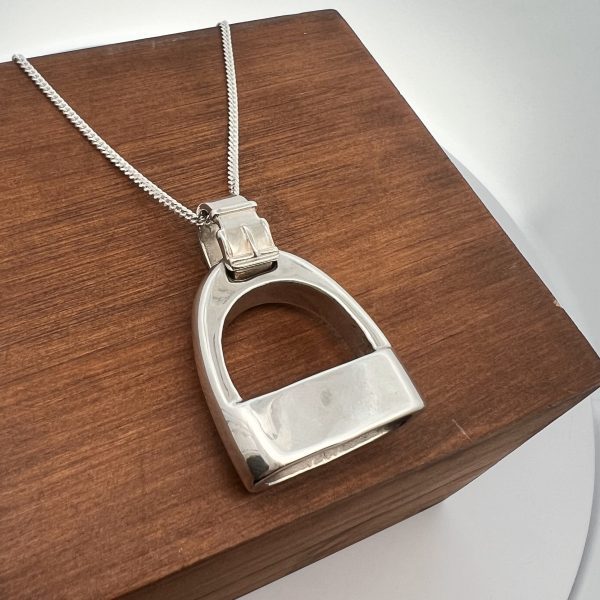 Equestrian | Sterling Silver Jumbo Stirrup Pendant