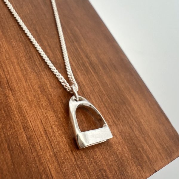 Equestrian | Sterling Silver Small Stirrup Pendant