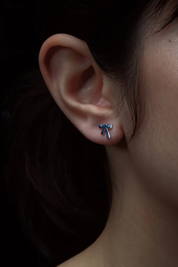 Karen Walker | Mini Bow Studs Silver - Image 2