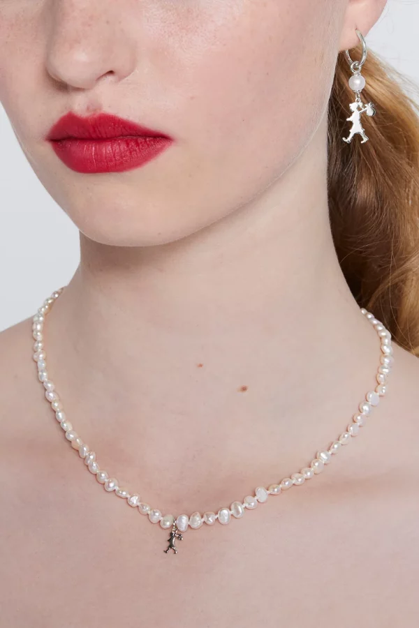Karen Walker | Mini Girl with Pearls Necklace Silver - Image 2